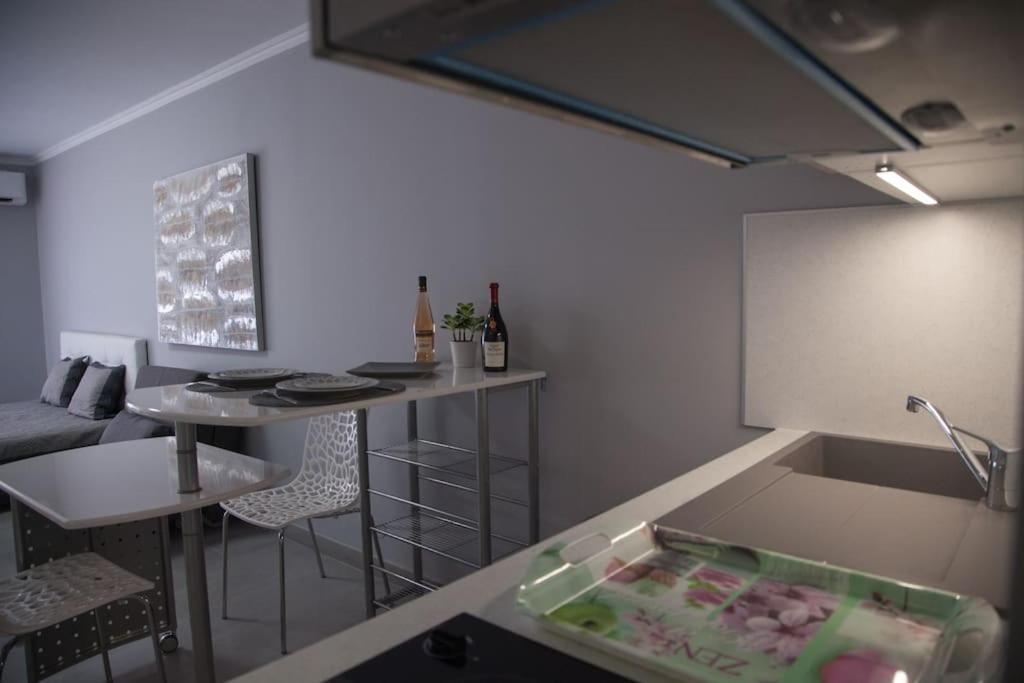 Stylish Studio In Only 50 Meters From Beach ! Niza Exterior foto